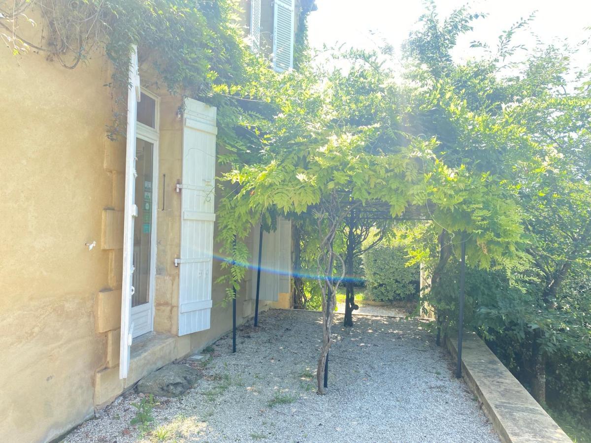 Residence Les Trois Jardins Avec Wifi Et Parking Gratuit Сарла-ла-Канеда Екстериор снимка